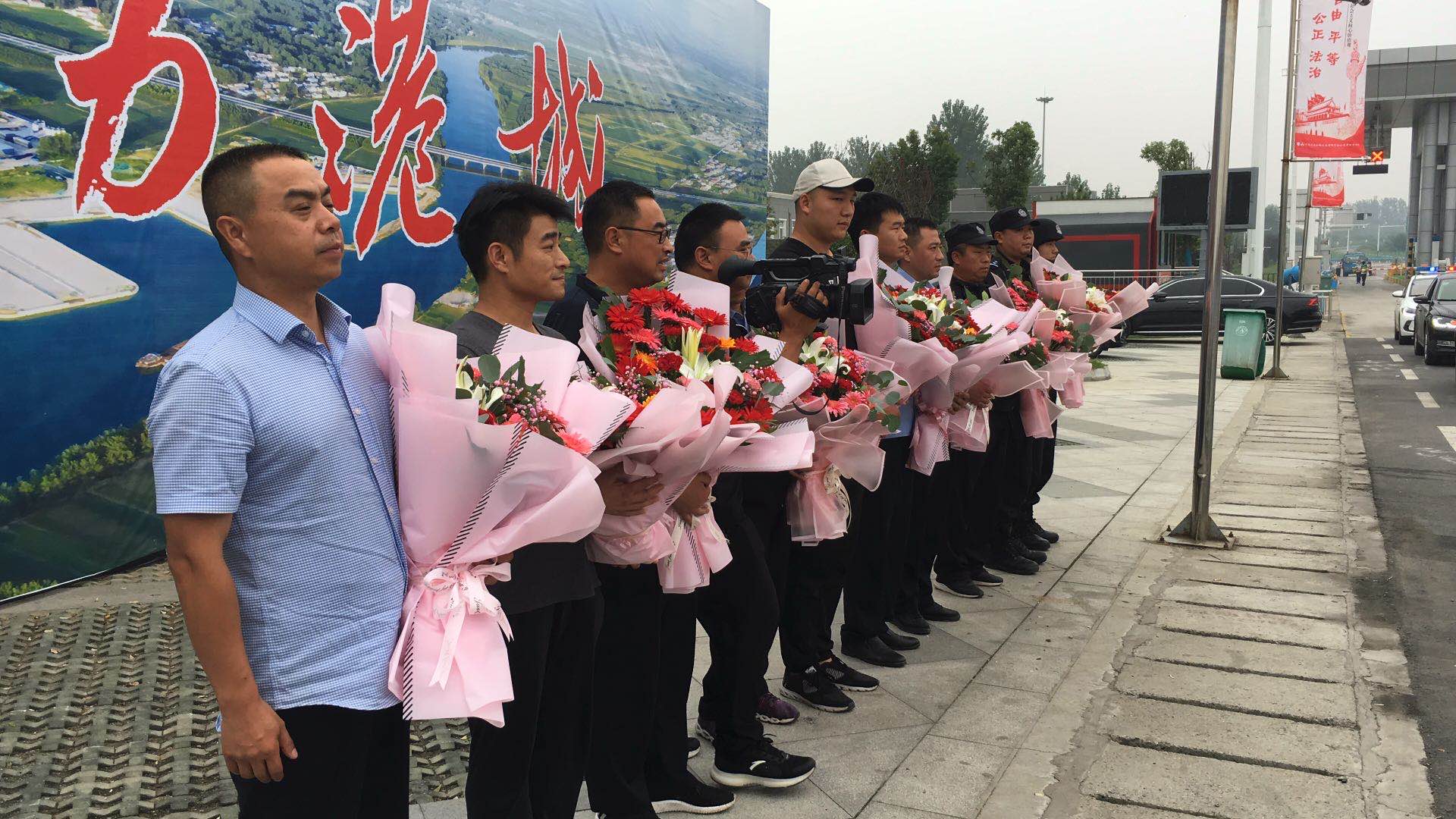 淮南|仅7个小时，持刀绑架人质嫌犯就被周口警方抓获