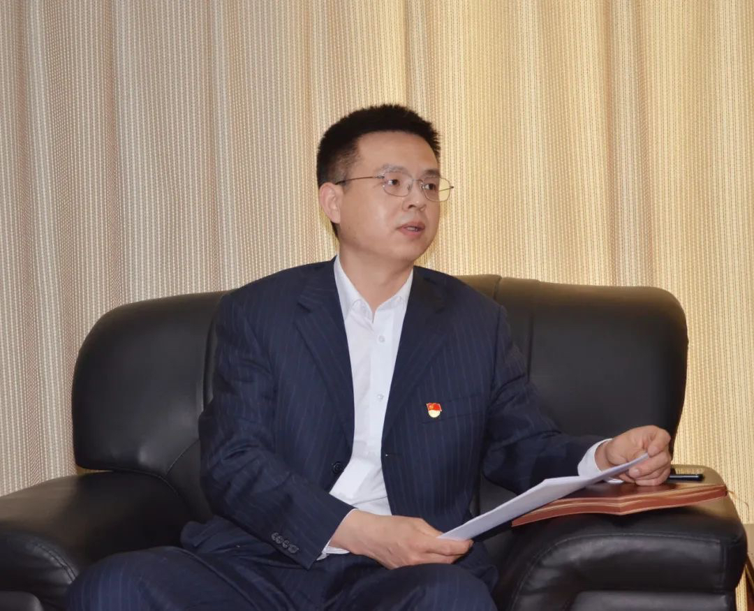 在听取青春洋溢的发言中,魏剑林,王风琴回忆了每位干警进院,工作以来