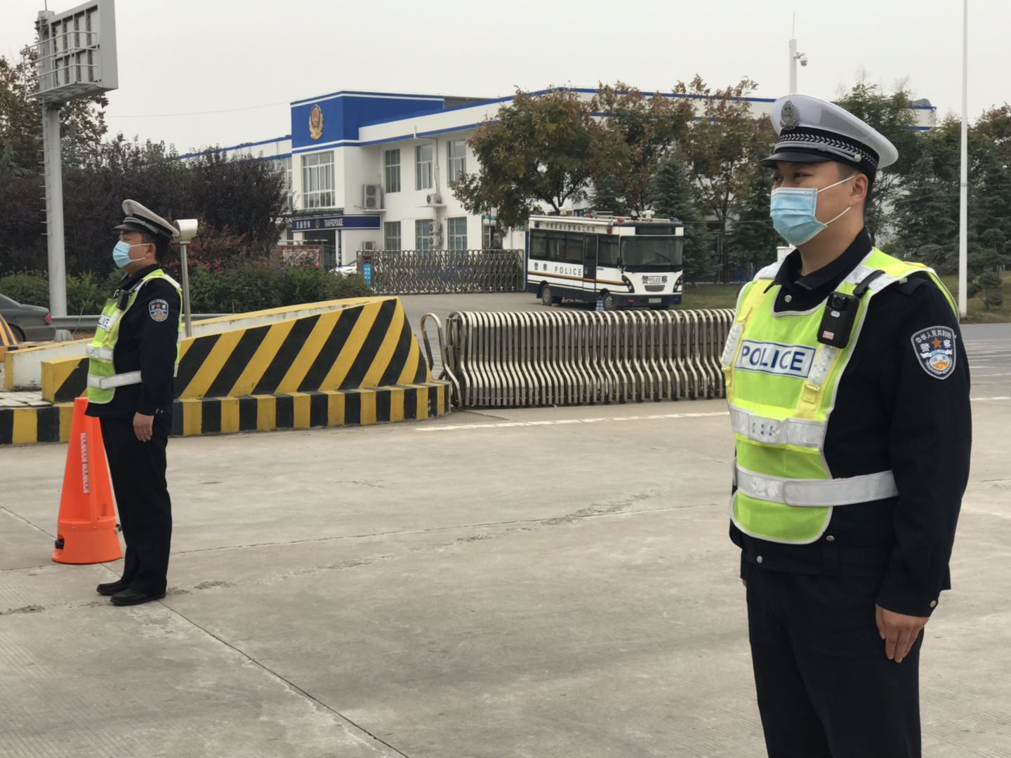 |百日行动，河南高速交警逢“5”严查货车违法行为