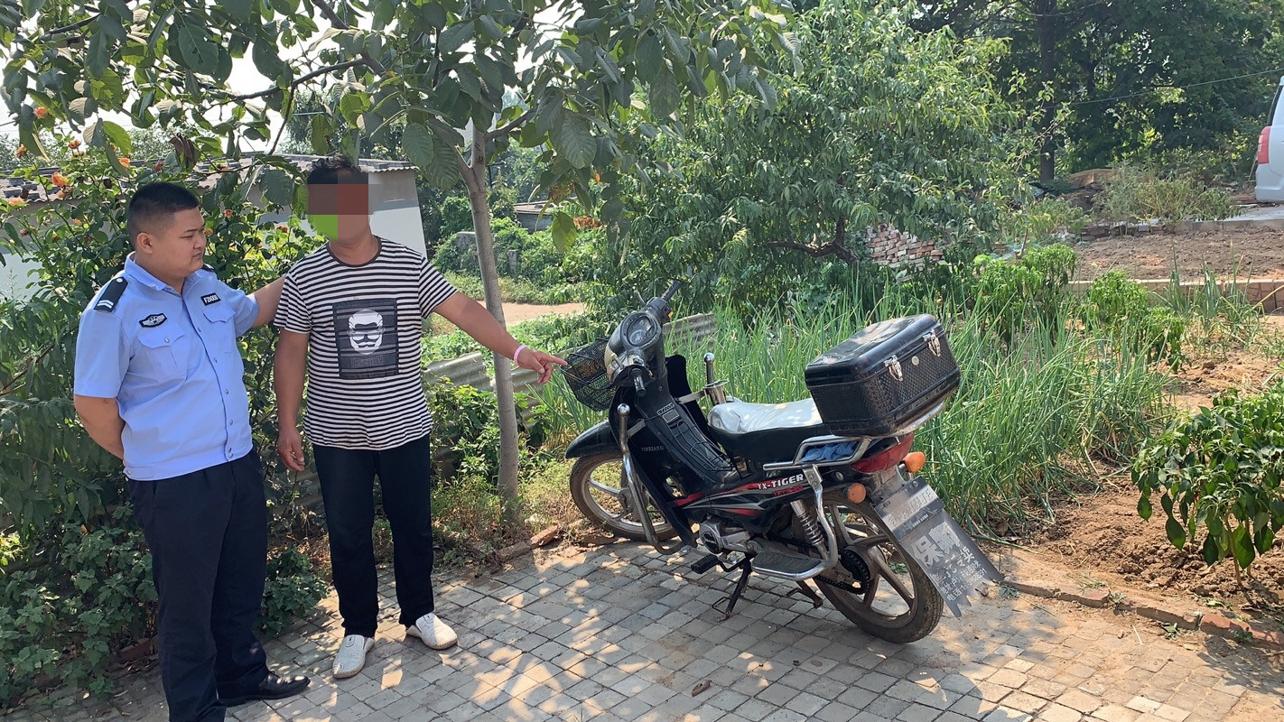 摩托车|老贼路边顺走摩托，怎料监控全程“录像”