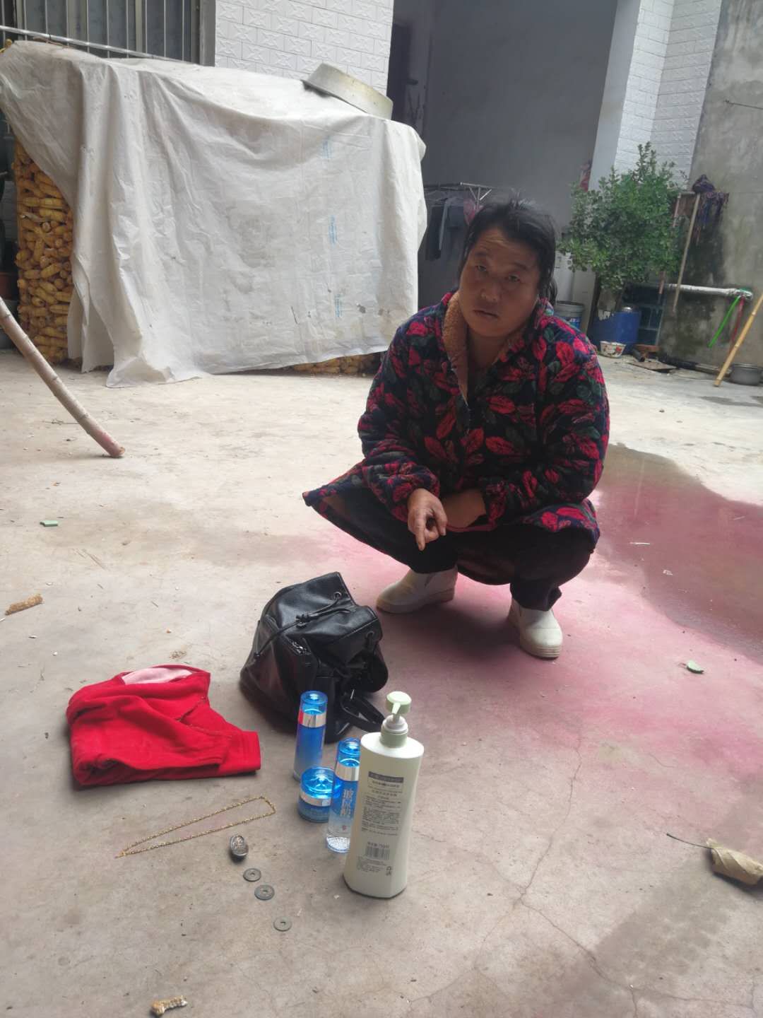 |女子背包被盗 里面装的物品让人“很揪心”