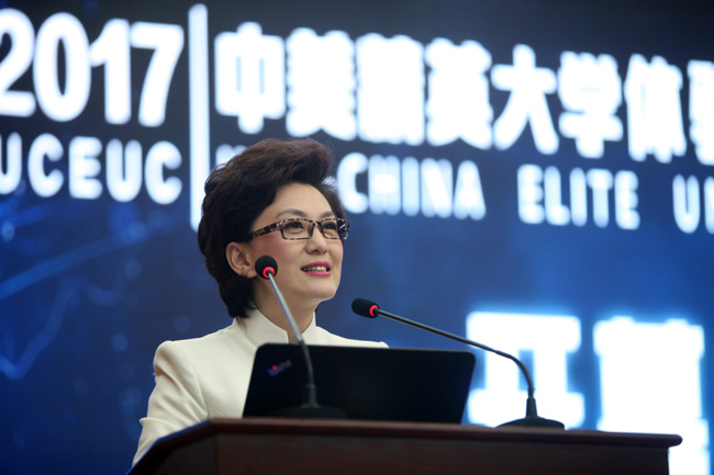 央视主持人海霞老公_央视主持人海霞收入(3)