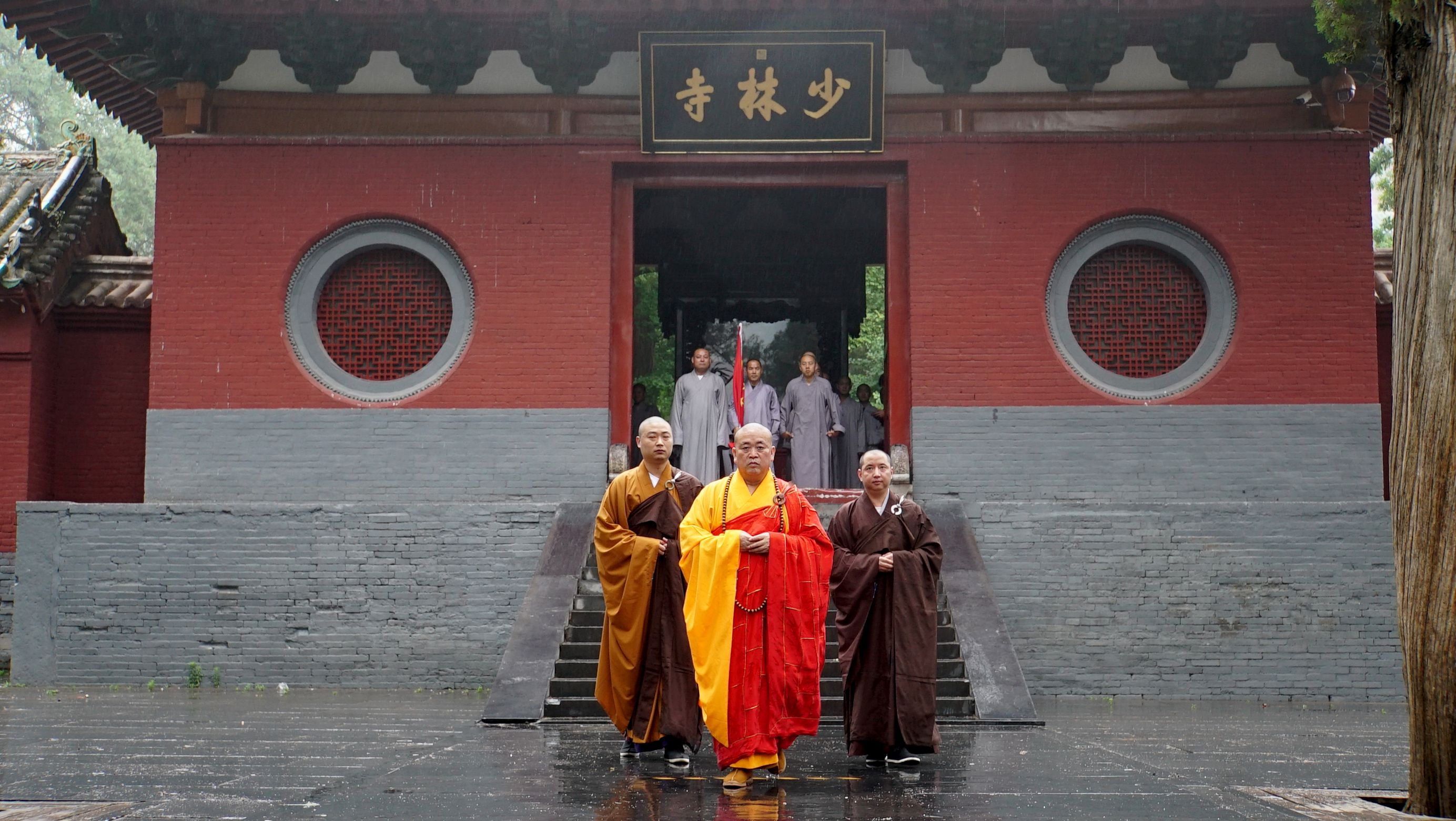 清晨嵩山少林寺山门武僧练武航拍4k_3840X2160_高清视频素材下载(编号:6128203)_实拍视频_光厂(VJ师网) www ...