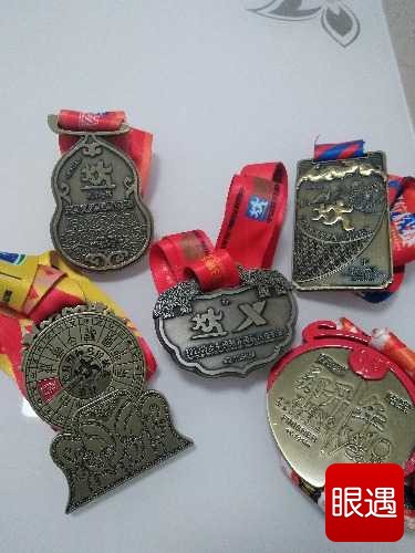 大河网网友晒出的郑开马拉松奖牌