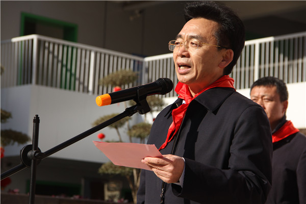 经开区管委会李国立副主任在仪式上讲话