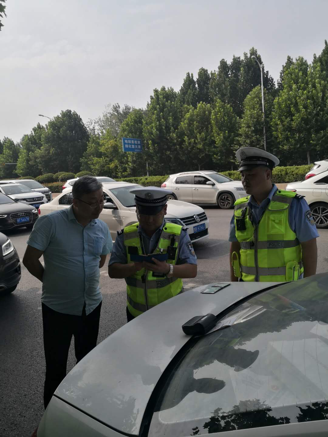 中牟|中牟交警“硬核”查违法，打出漂亮“组合拳