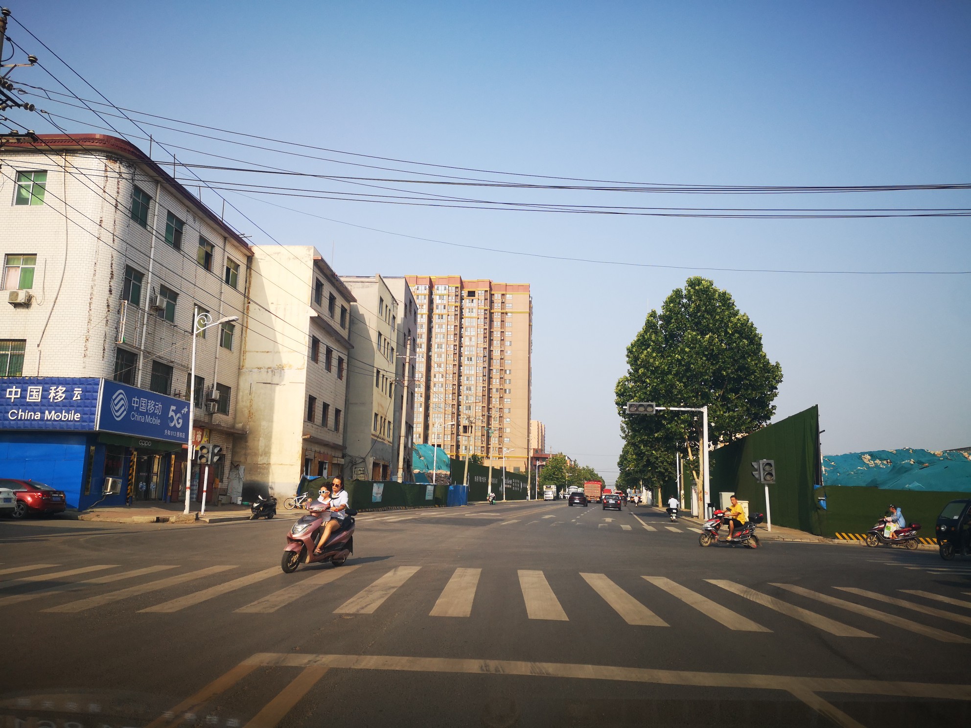 郑州马寨镇多处信号灯罢工市民盼修复