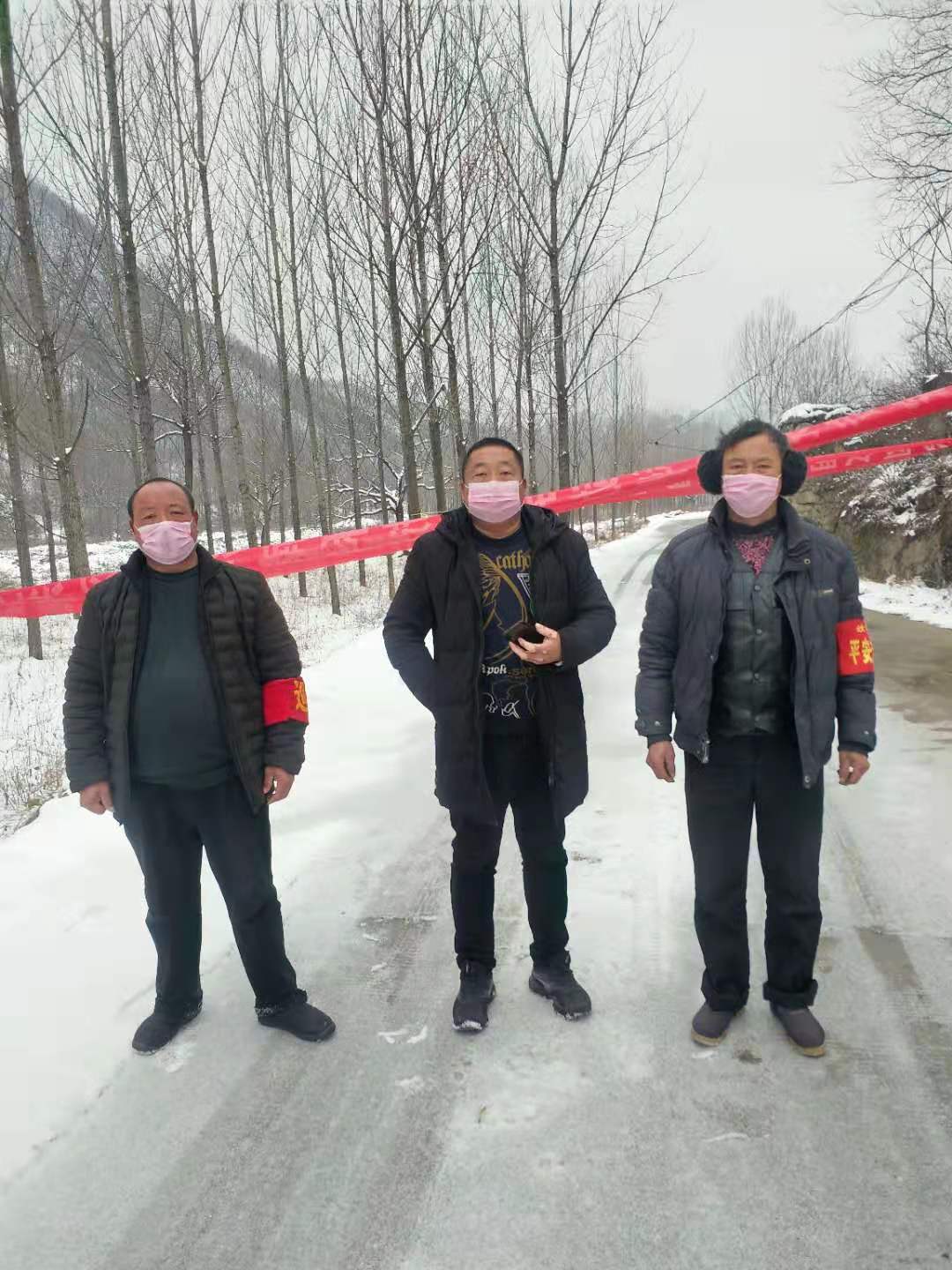 战"疫"中的洛阳农村②:封村大喇叭不间断宣传,武汉返乡人员居家隔离