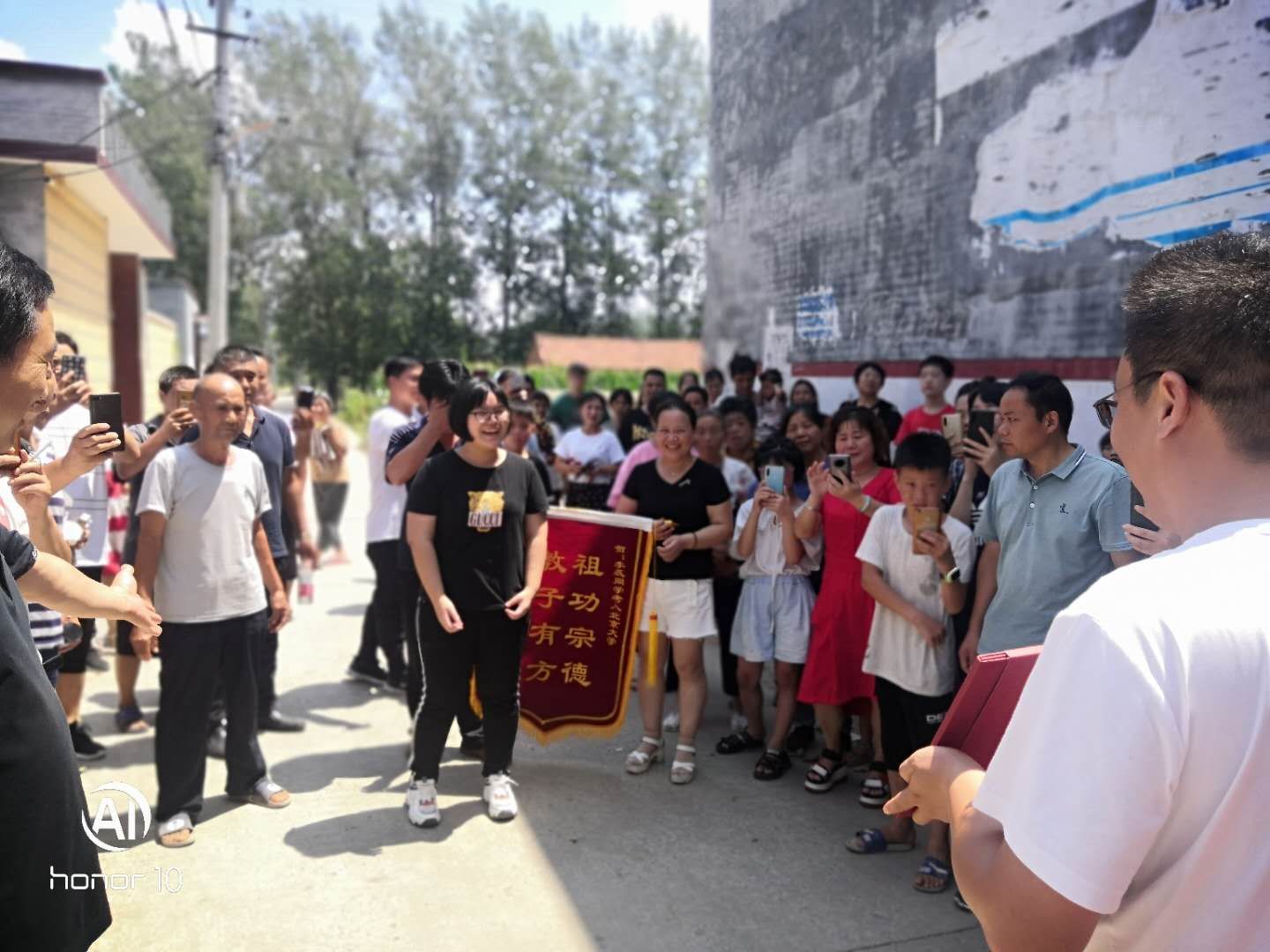 周口市|周口一女生考上北大获奖50万元 记者调查回应质疑