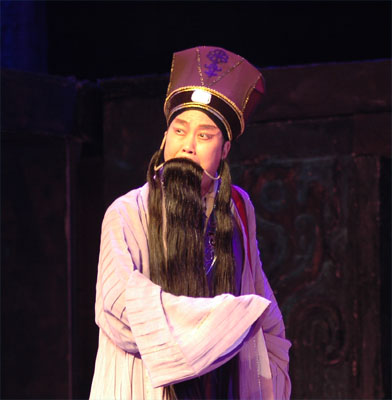 图为《程婴救孤》剧照据省红十字会工作人员介绍,当天一大早,李树建就