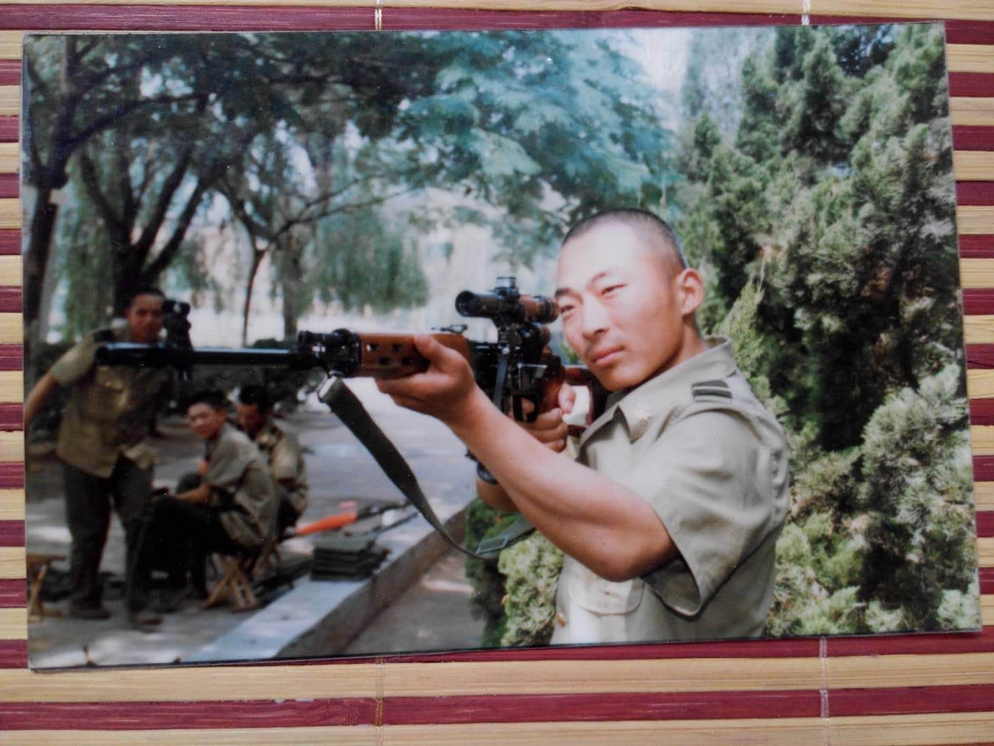 E2163731-FF08-432D-9622-516FA54B6506