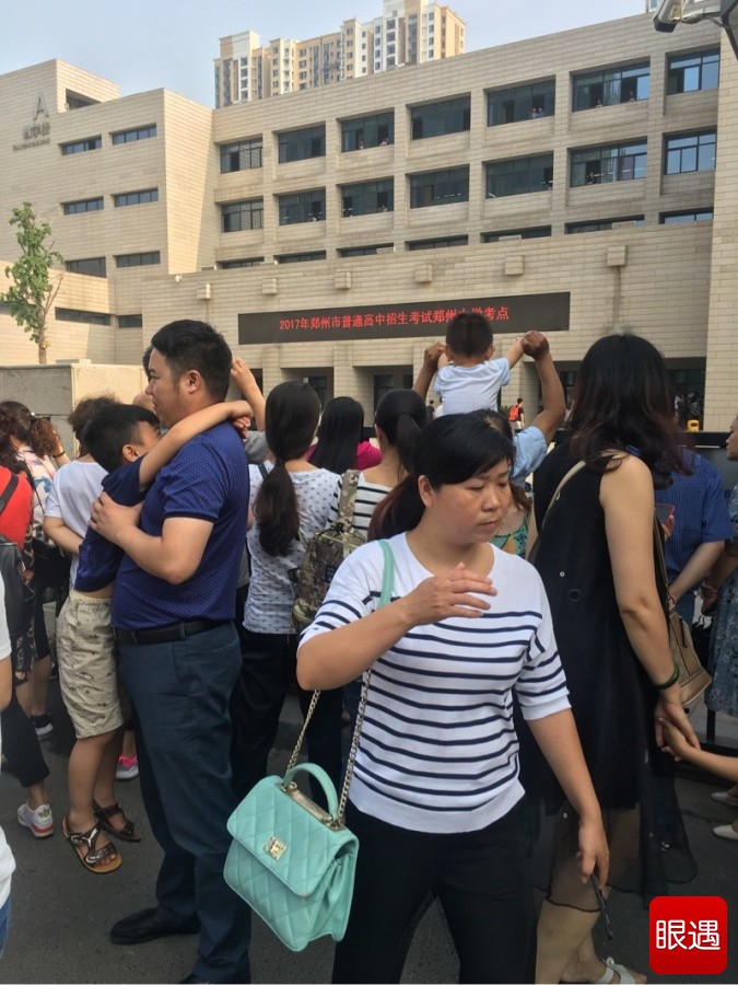 【直击中招】2017年郑州市区5.44万初三考生走进中招考场