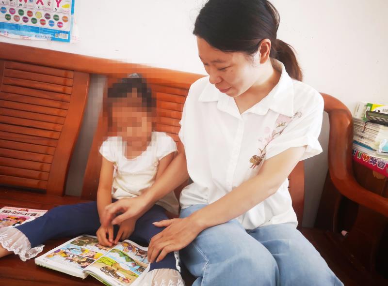 人工耳蜗|哭诉：郑州4岁女童先天性耳聋 20万元人工耳蜗丢失