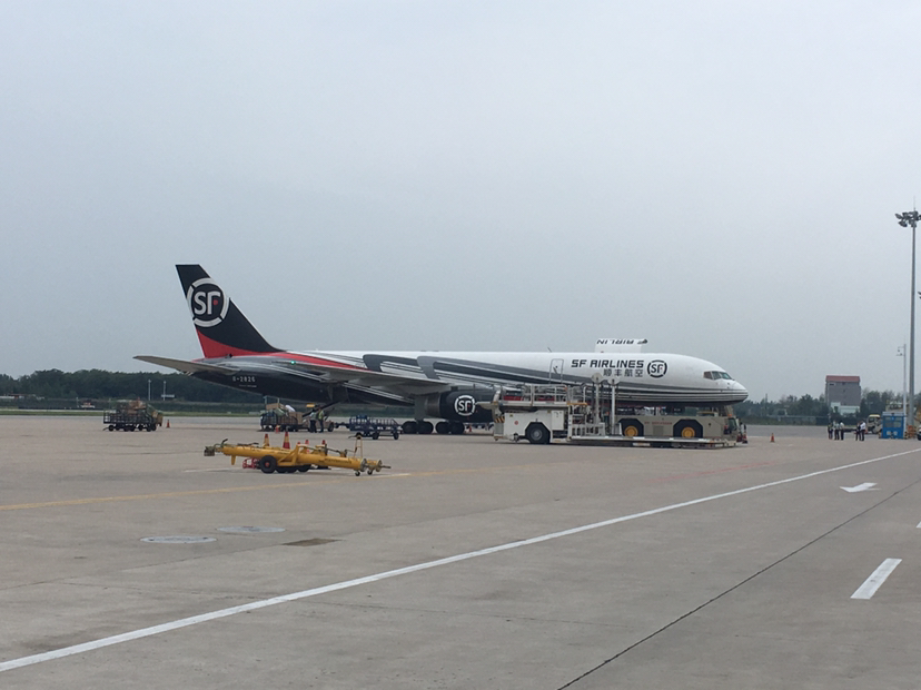 中国跨境电商出口一般模式加速 京猫开启跨境