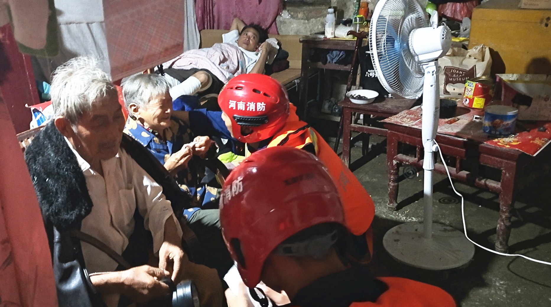 抗洪抢险|固始灾区221人，焦作消防抗洪抢险突击队连夜疏散！