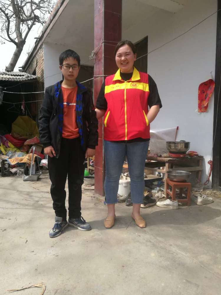 家庭遭变故男孩无所适从 周口“爱心妈妈”结对帮扶
