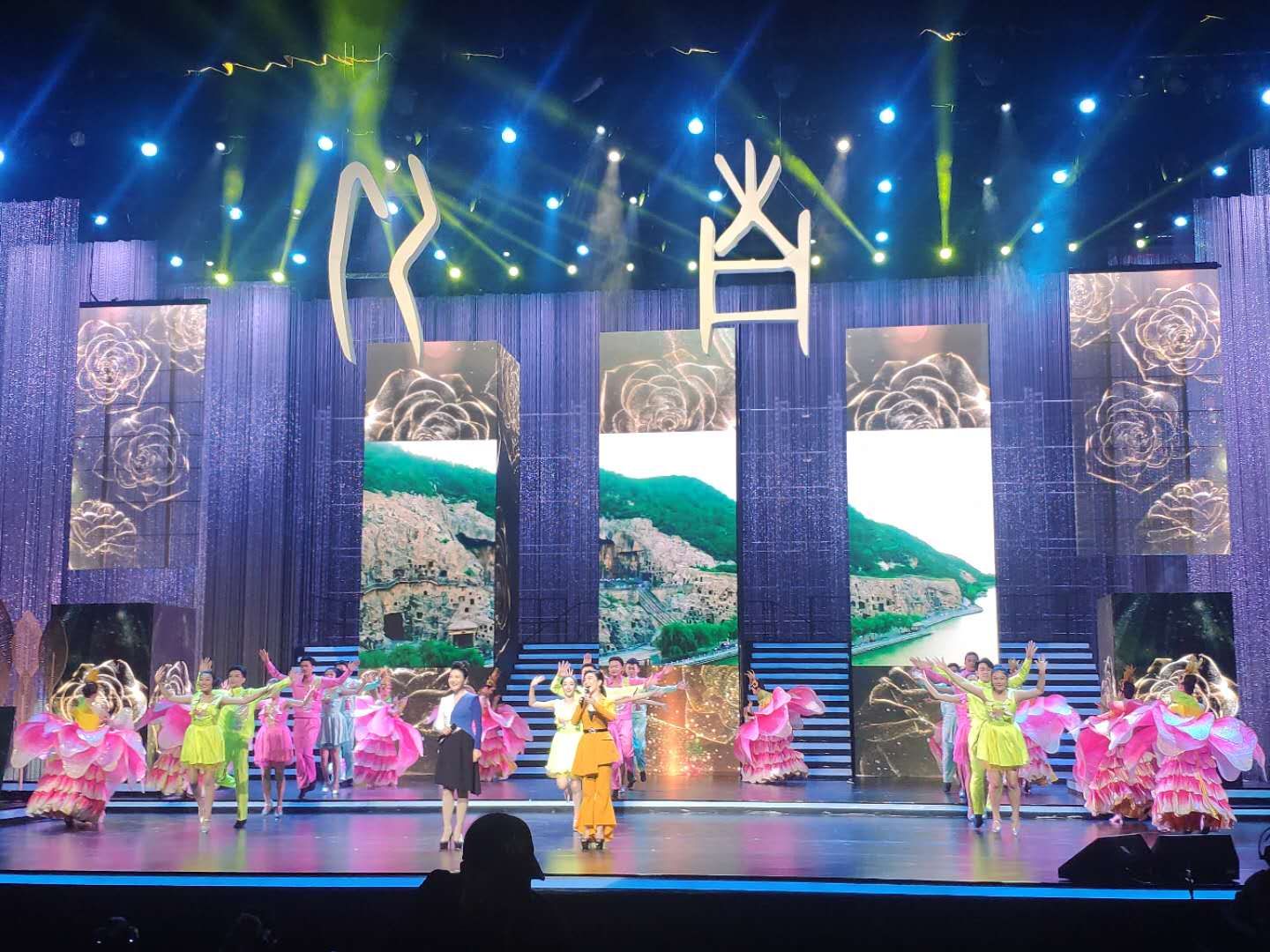 甲骨文|易烊千玺、黄晓明没猜出来的这俩甲骨文，你认识吗？