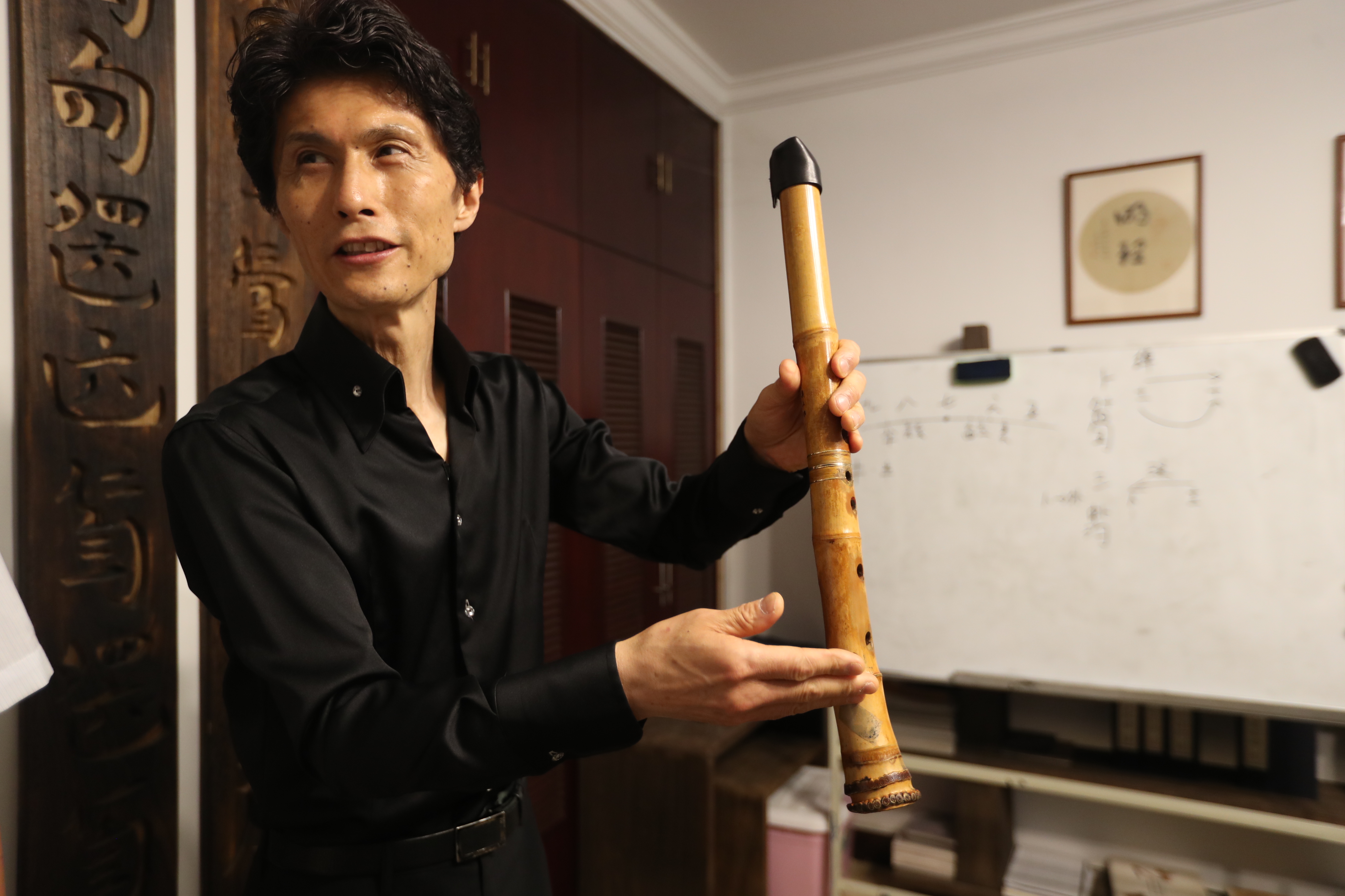 日本尺八大师河南寻根失传千年的古乐今晚奏响河南博物院