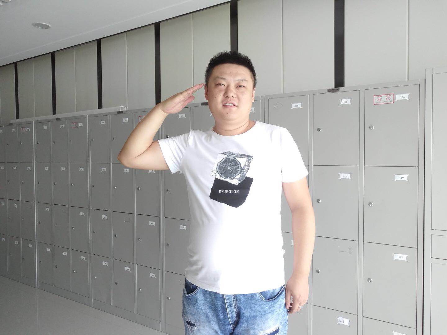 927E9B54-5C37-46B8-917A-4FF443AC197F