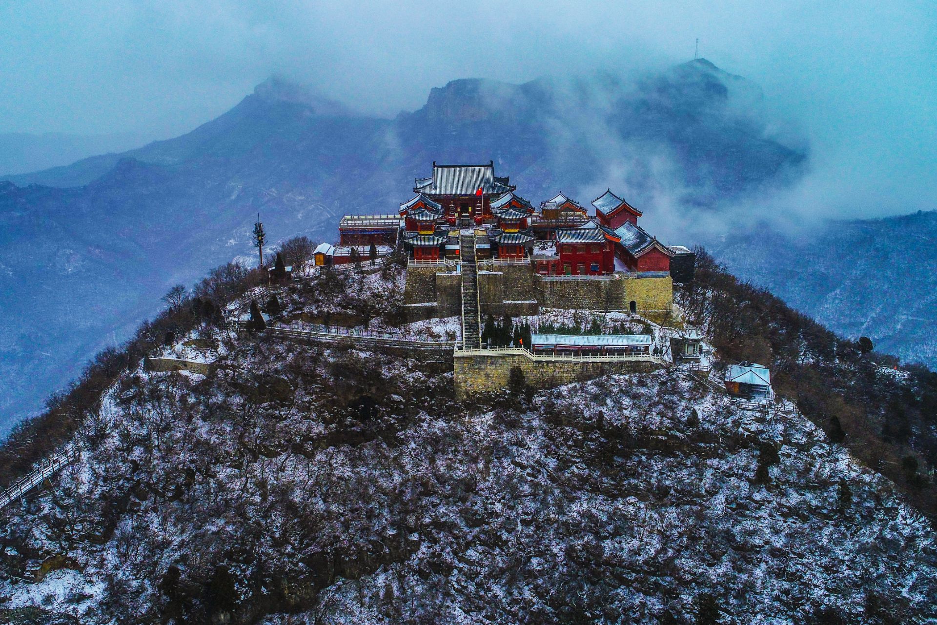 山西省冬季五台山寺庙建筑群_站酷海洛_正版图片_视频_字体_音乐素材交易平台_站酷旗下品牌