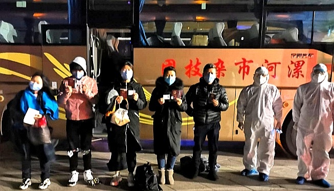 漯河@一个不能少！ 从美国回来的13名漯河杂技团演员安全回家