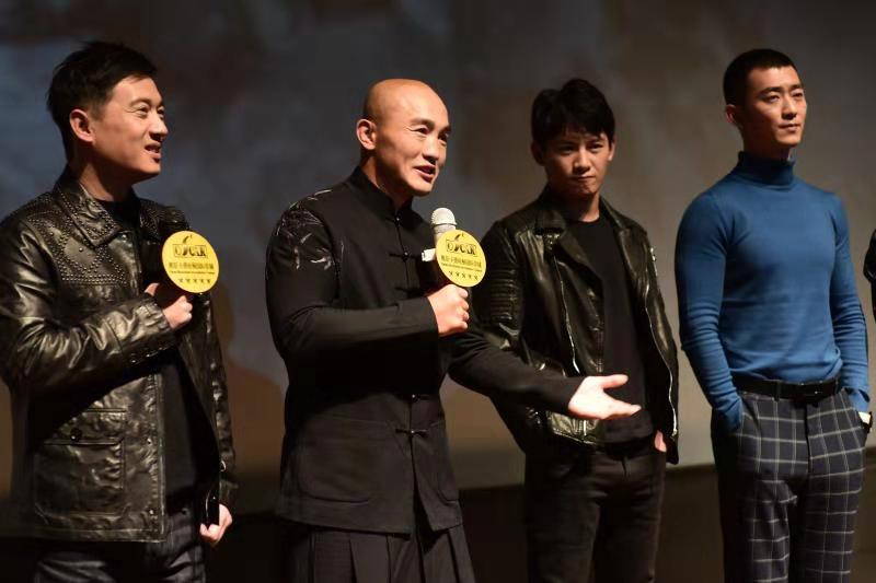 的综合战斗力;大吴(一龙饰演)是格斗高手;黄启典(彭士腾饰演)是狙击手