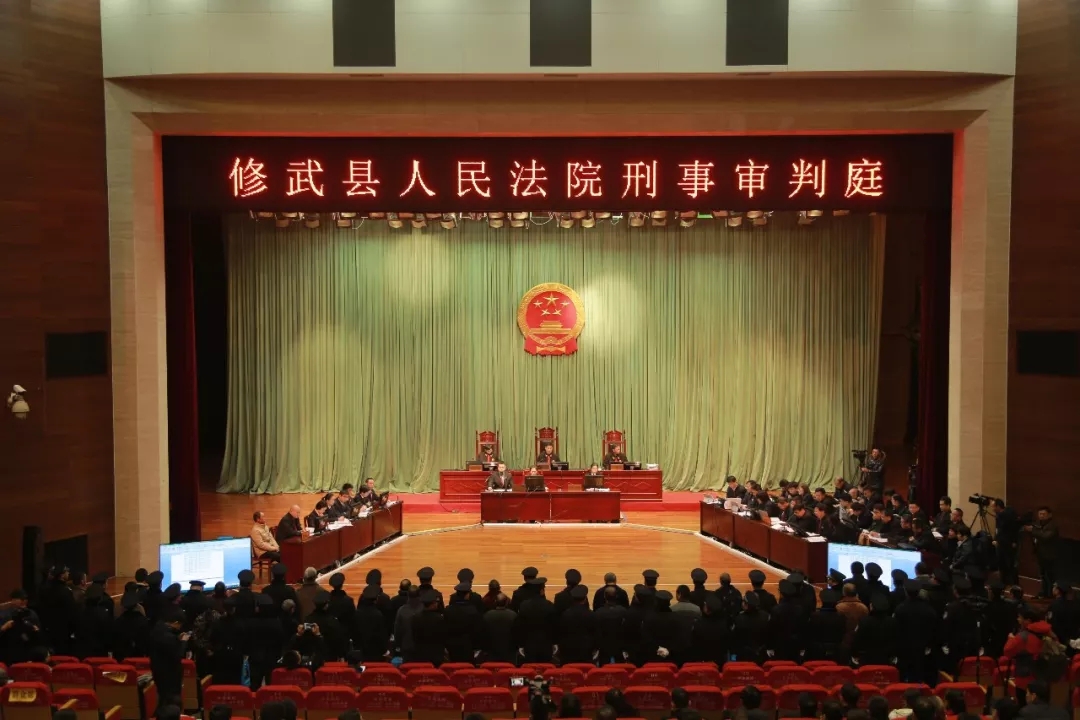 被指黑老大林州市人大常委会原副主任桑中生修武受审