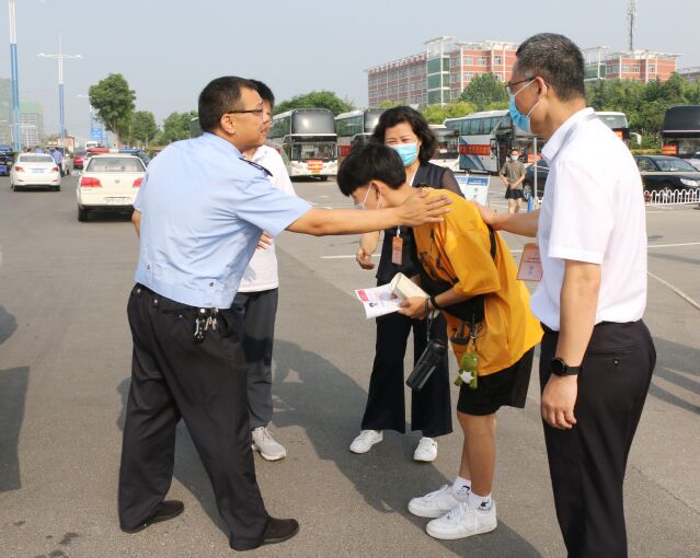 周口|周口一考生准考证丢失 多部门联手12分钟完成补办