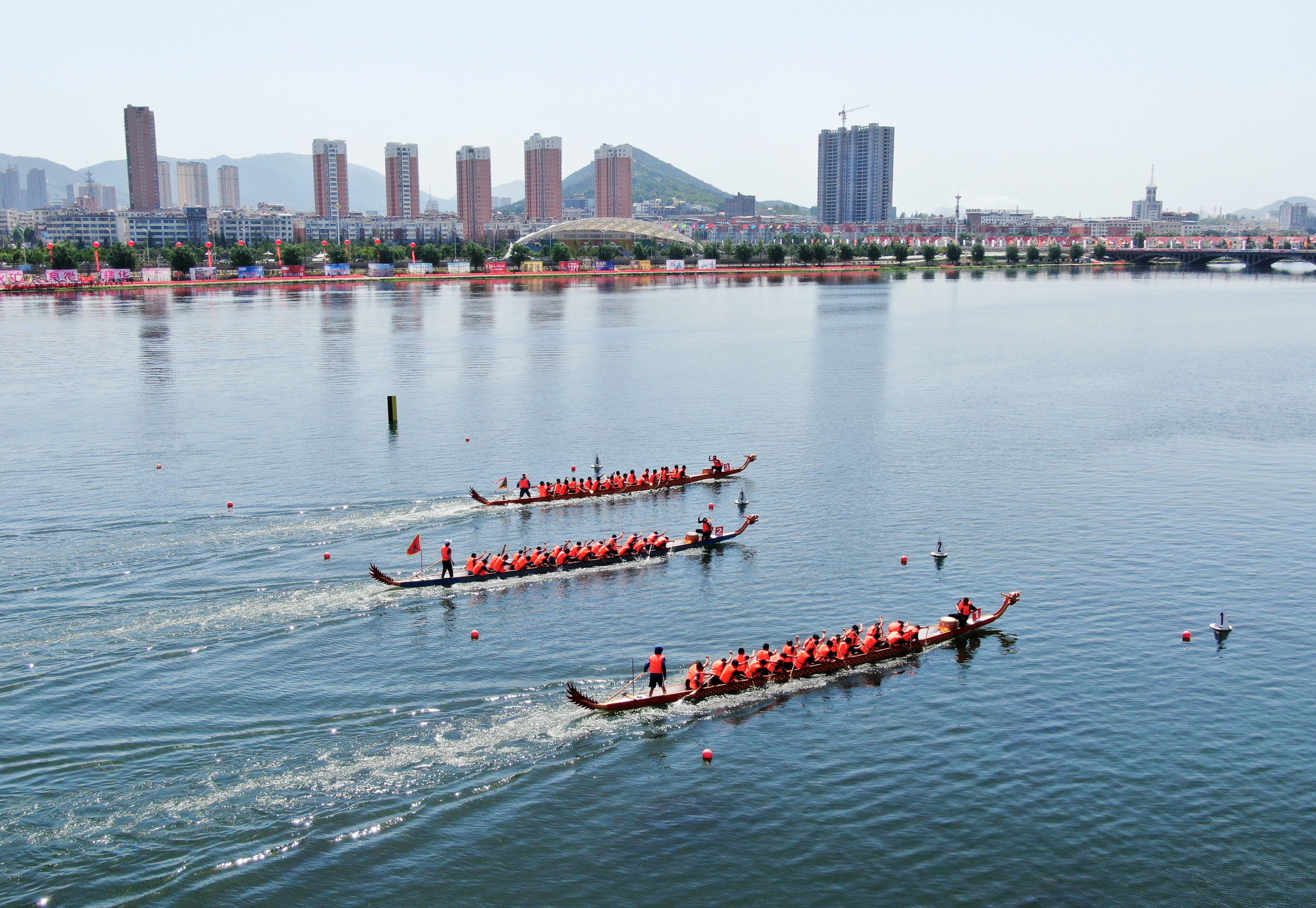 震撼多图淅川灌河龙舟竞渡