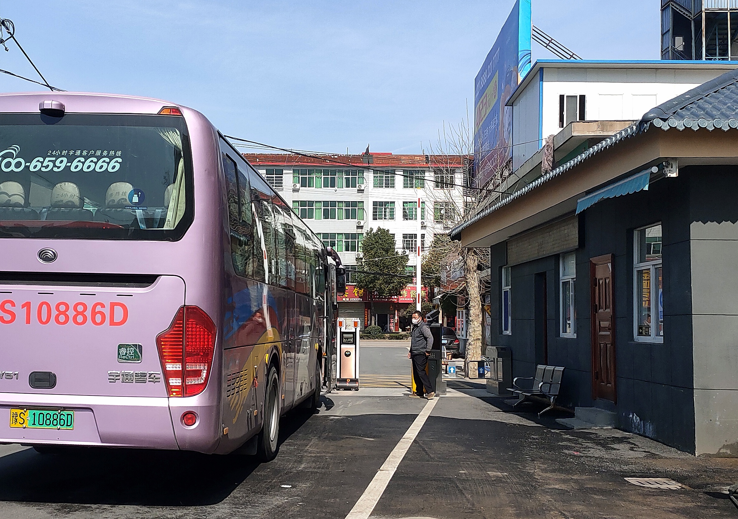 罗山抗疫严稳控复工稳推进