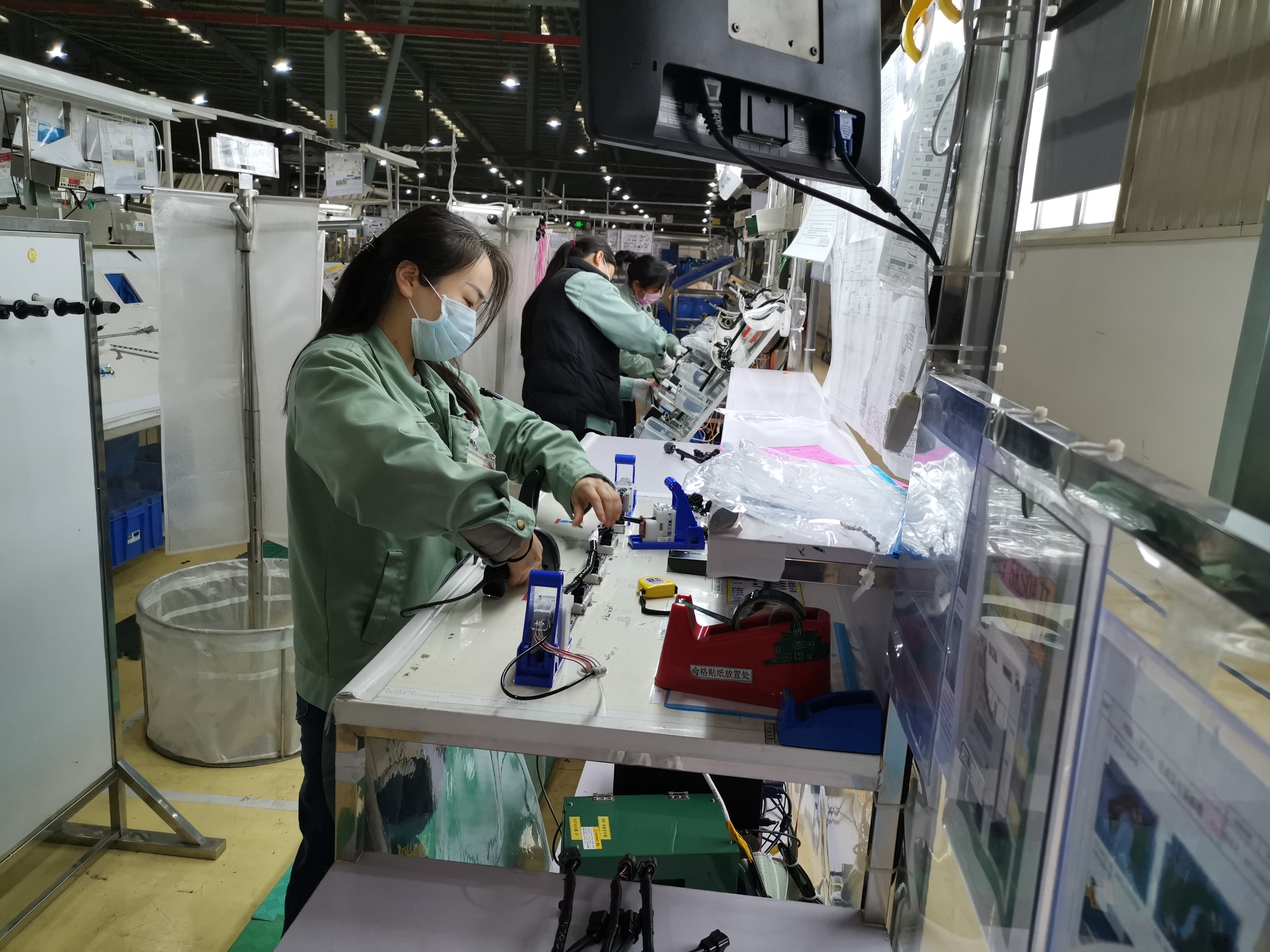 记者探访开封两大领军企业复工进大门就像过海关吃饭好似参加高考