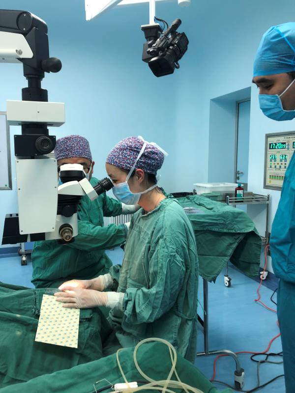 慈善免费筛查、手术可补助2000元，郑州慈善助力白内障患者复明