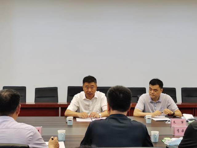 省住建厅调研荥阳工程建设项目审批制度改革提升工作