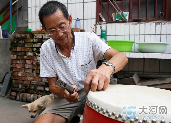 大河网 大河网讯(记者蔡长伟通讯员柳真真陈桉)"咚咚咚……"7月30日