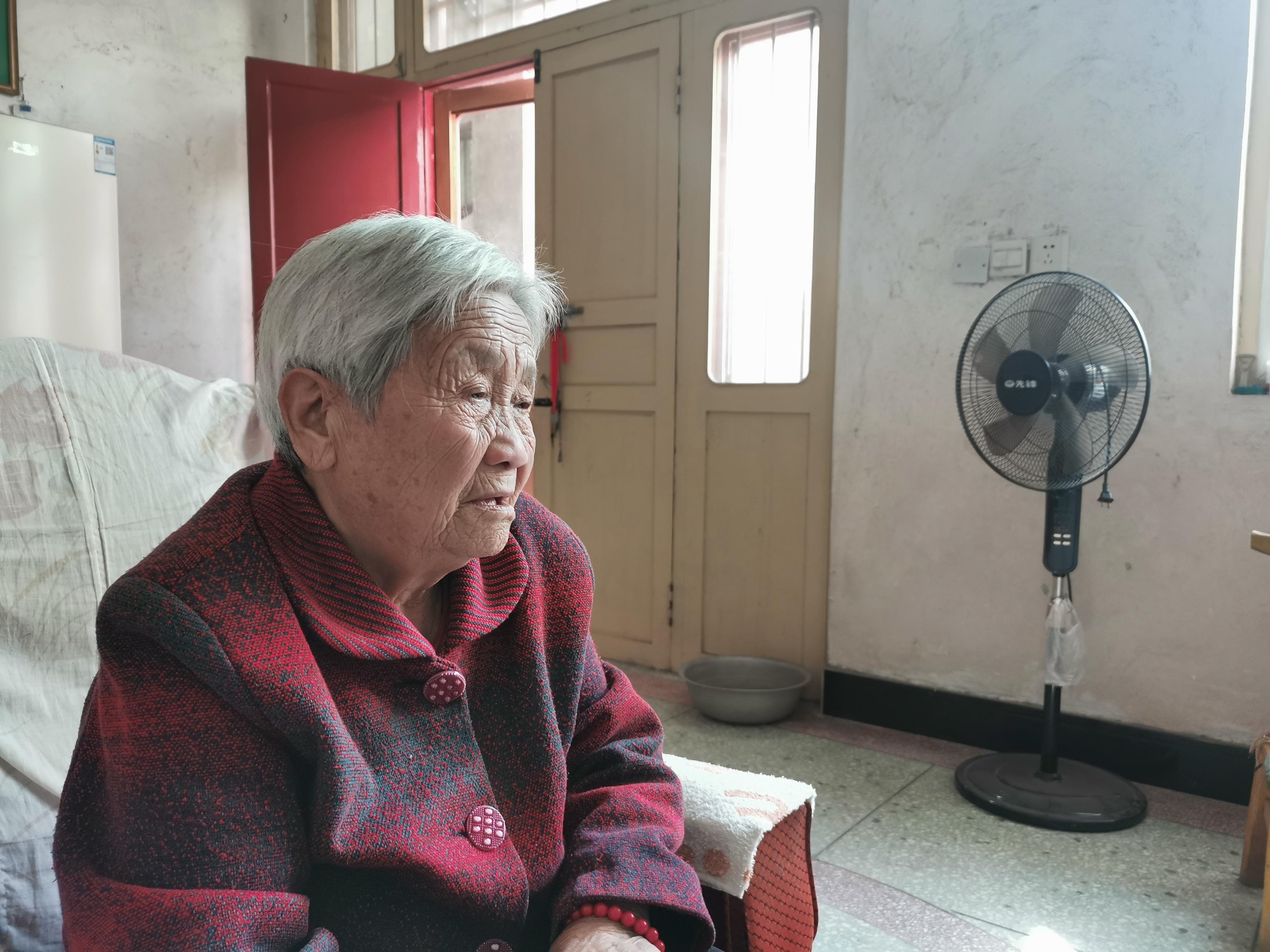 |62年魂牵梦绕难入眠，济源八旬老妇盼有生之年再回青藏铁路