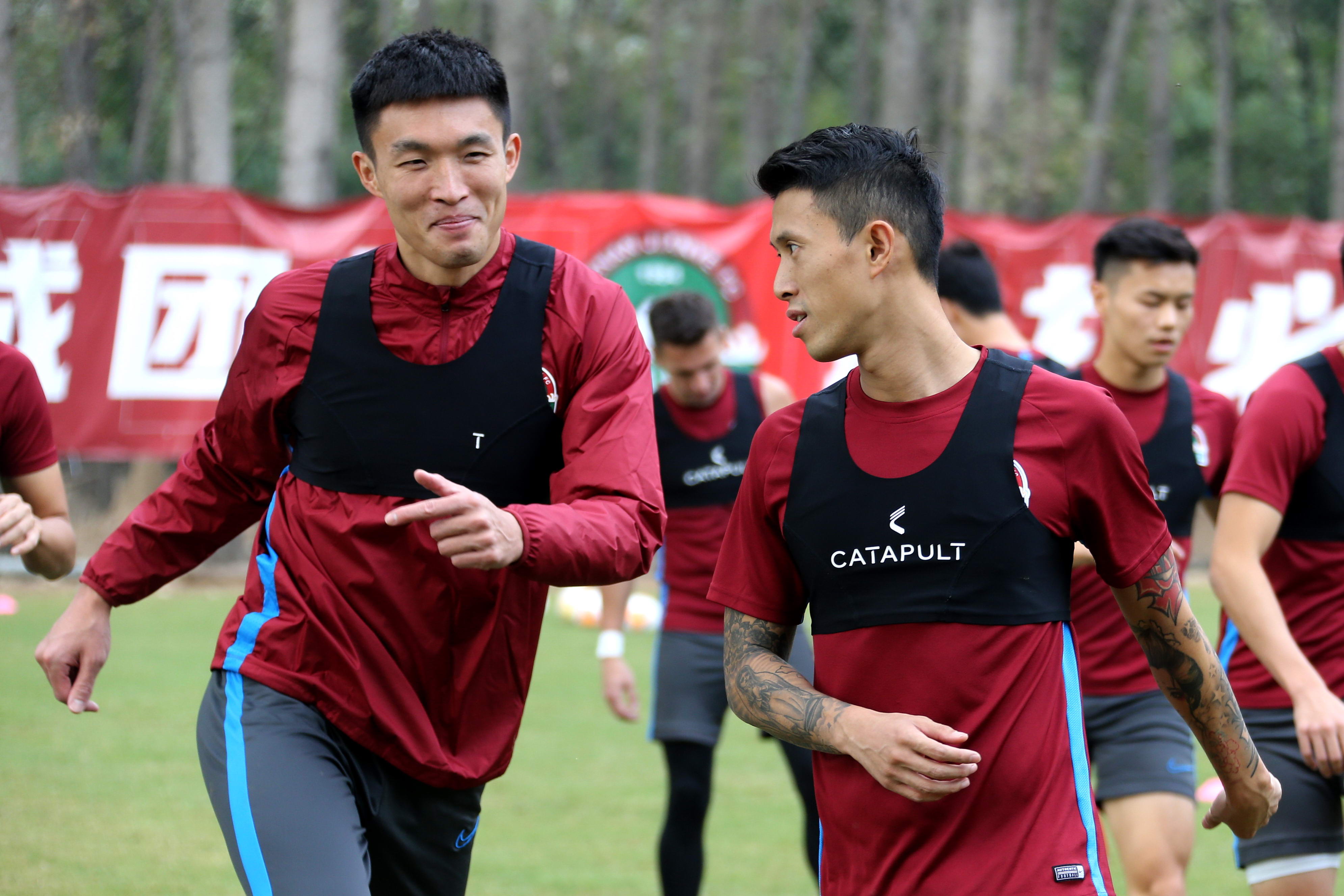 |专访｜建业新帅哈维尔首度公开亮相，带队保级信心几何？