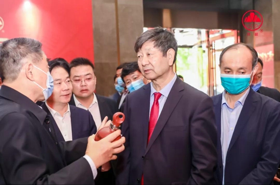焦作政商界千人参会，“豫酒文化行——彩陶坊天时·名家讲坛”引爆太极故里