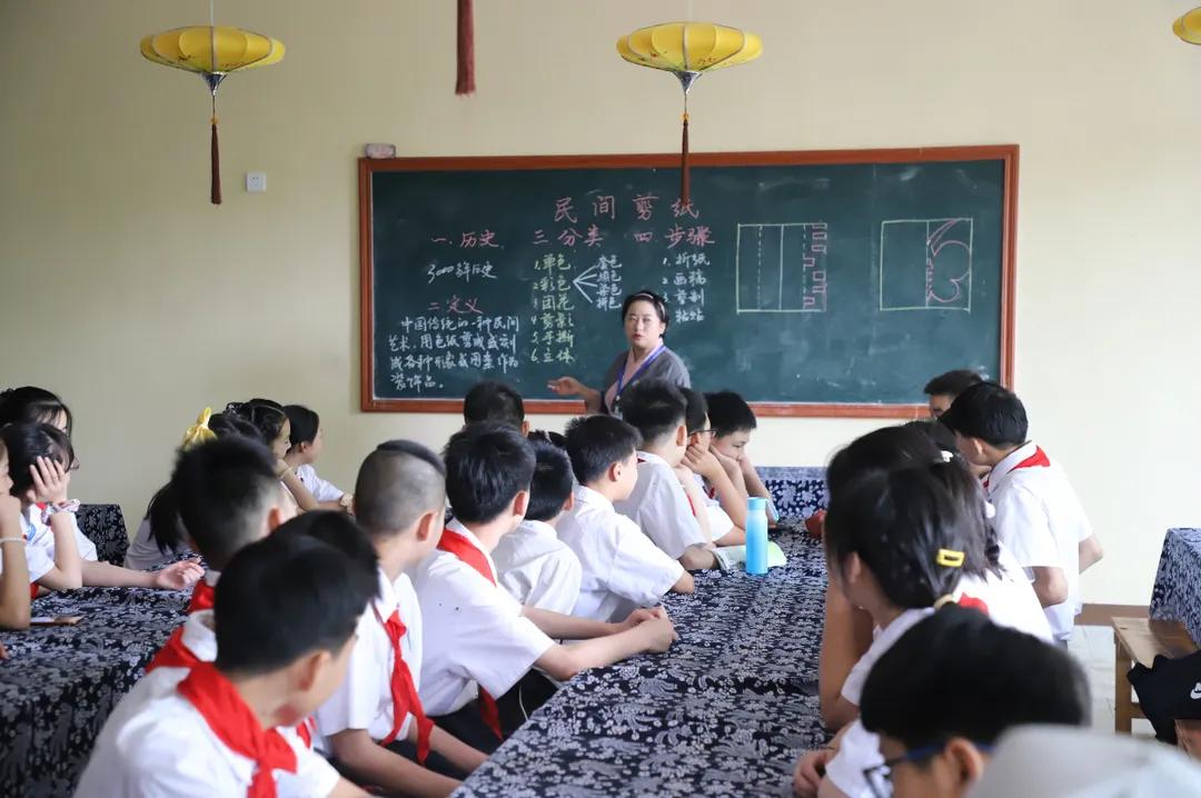 固始县第十三小学西九华山毕业之旅研学活动成功举办