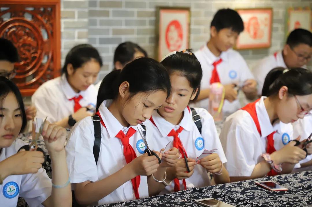 固始县第十三小学西九华山毕业之旅研学活动成功举办