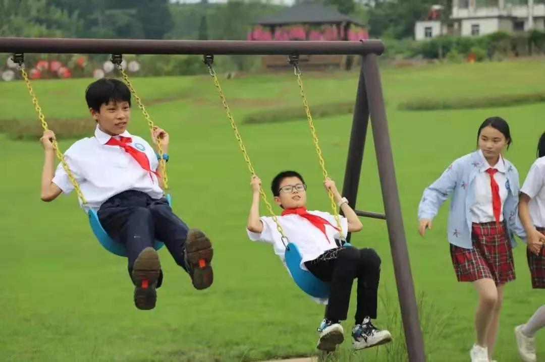 固始县第十三小学西九华山毕业之旅研学活动成功举办