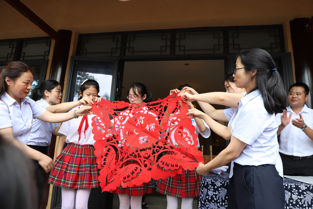 固始县第十三小学西九华山毕业之旅研学活动成功举办