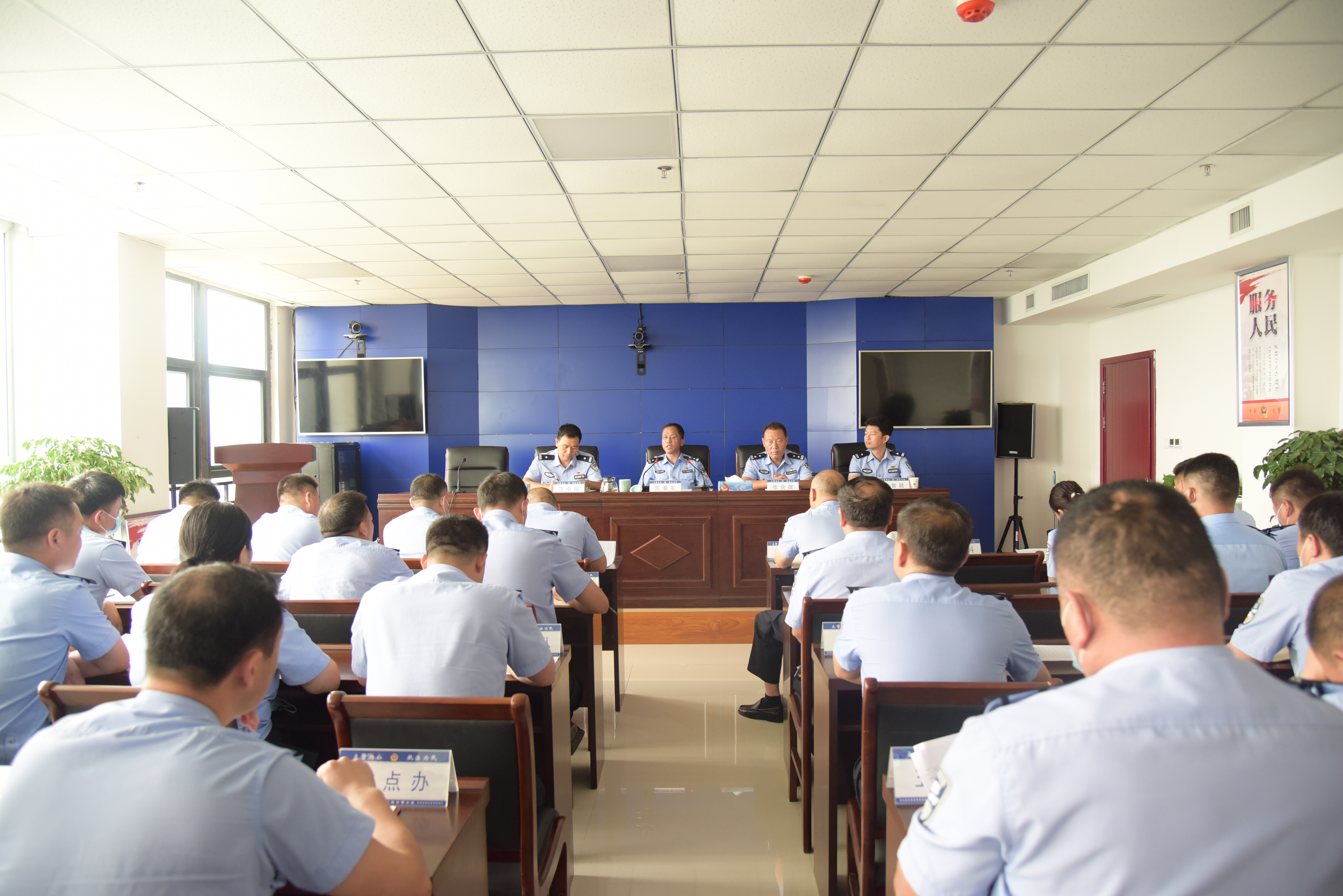 中牟|中牟交警“硬核”查违法，打出漂亮“组合拳