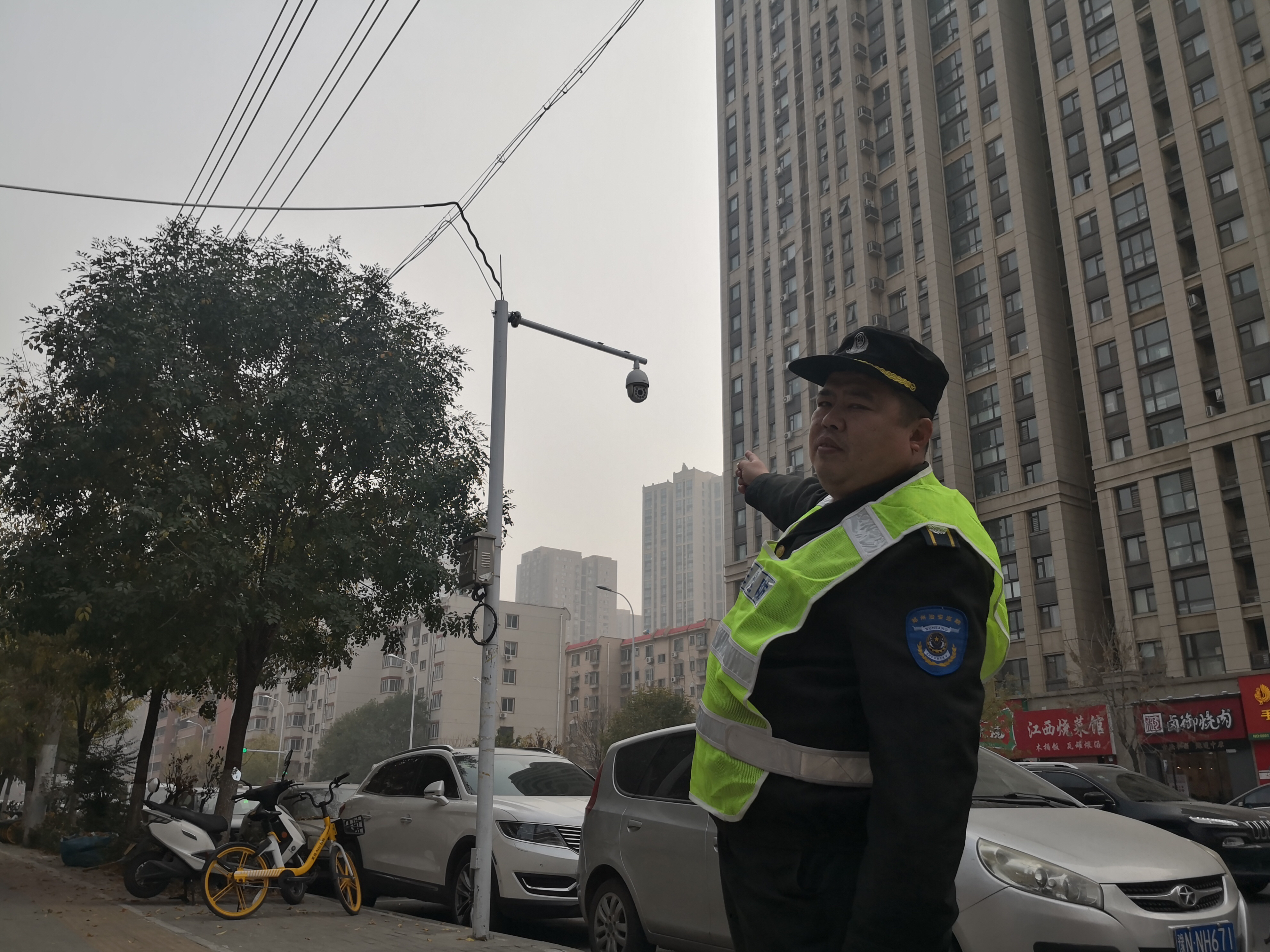 |从偷车到销赃，小区监控“接力”拍下全过程